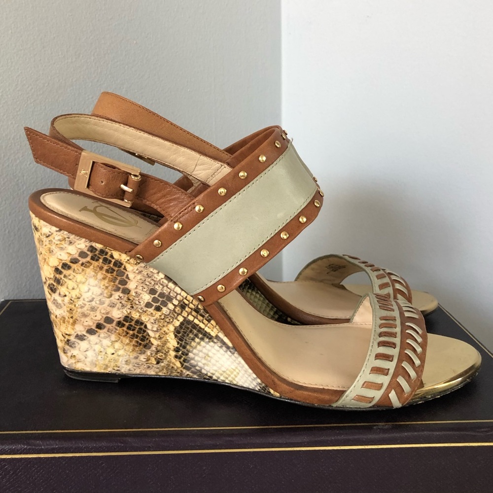 Vince Camuto Imperia Wedge